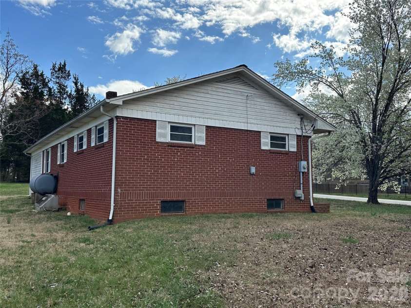 5164 Lavern Street, Conover, NC 28613.  MLS# CAR4341891, YatesRealty ID 20622. 