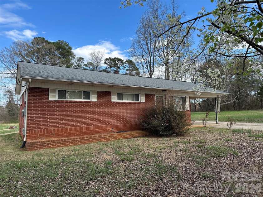 5164 Lavern Street, Conover, NC 28613.  MLS# CAR4341891, YatesRealty ID 20622. 