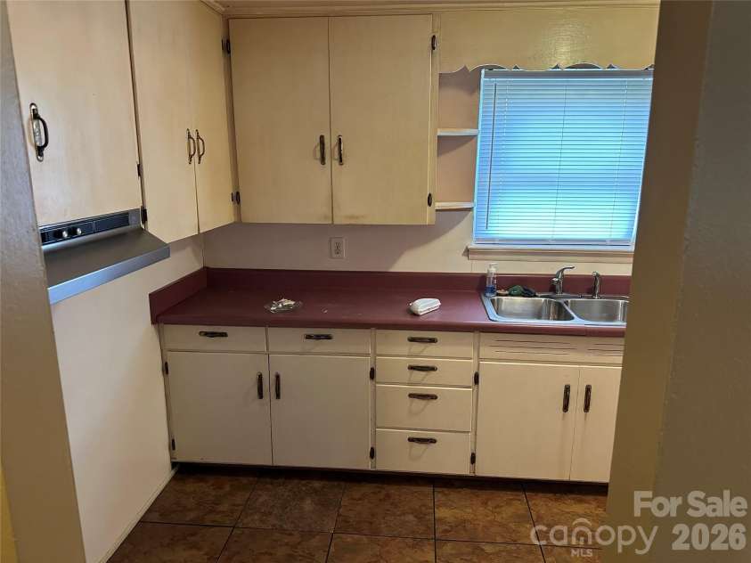 5164 Lavern Street, Conover, NC 28613.  MLS# CAR4341891, YatesRealty ID 20622. 