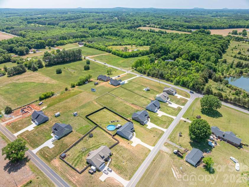 142 Alf Hoover Road, Lincolnton, NC 28092.  MLS# CAR4377598, YatesRealty ID 20624. 
