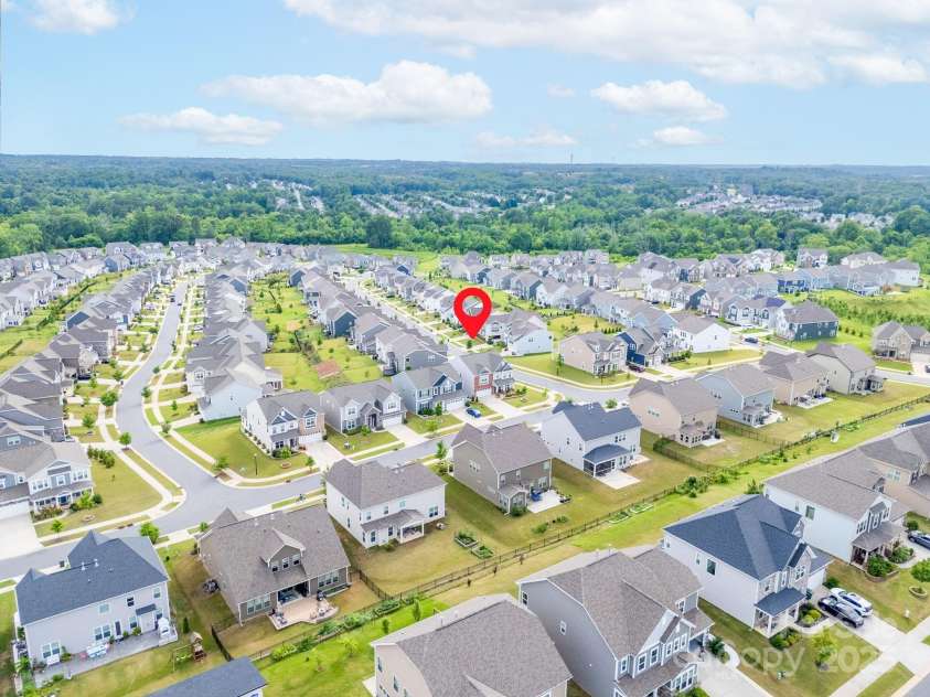 1115 Macallum Drive, Concord, NC 28027.  MLS# CAR4271321, YatesRealty ID 20626. Allen Mills Community