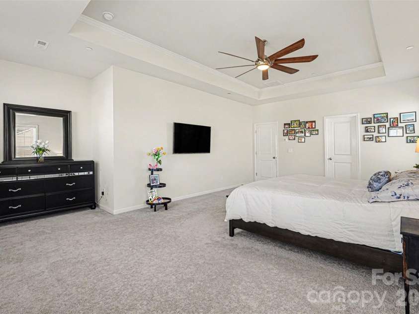 1115 Macallum Drive, Concord, NC 28027.  MLS# CAR4333035, YatesRealty ID 20626. Primary Suite