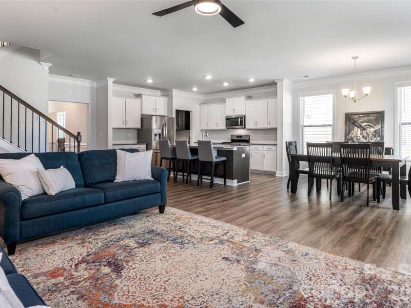 615 Fox Cove Road, Hendersonville, NC 28792.  MLS# CAR4379067, YatesRealty ID 20629. 