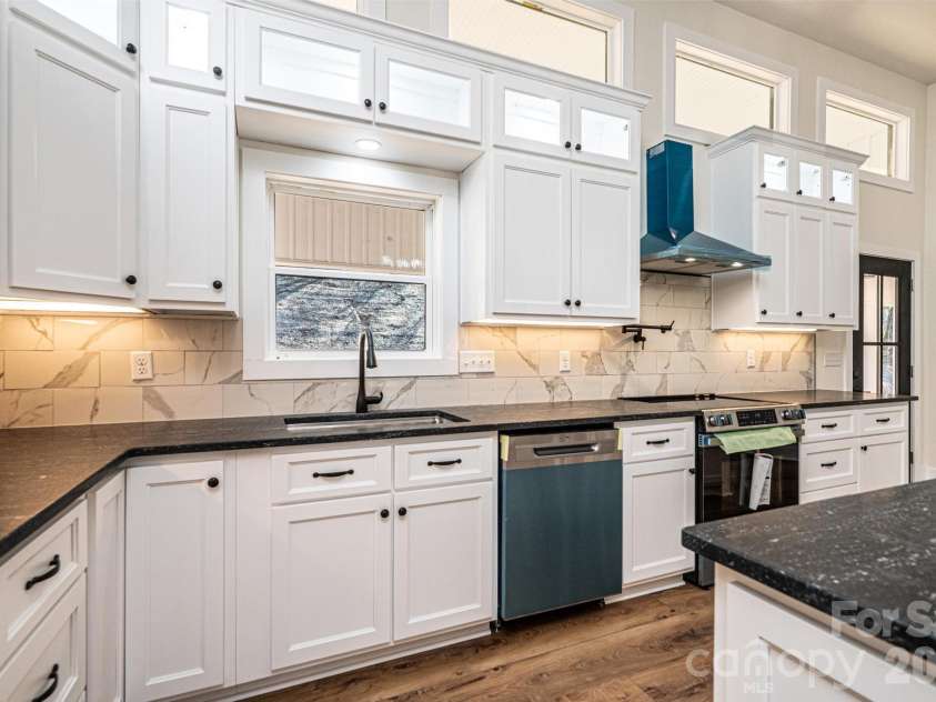 1721 Songbird Court, Lenoir, NC 28645.  MLS# CAR4287152, YatesRealty ID 2063. 
