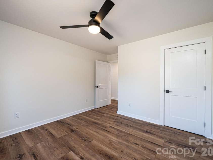 1721 Songbird Court, Lenoir, NC 28645.  MLS# CAR4287152, YatesRealty ID 2063. 