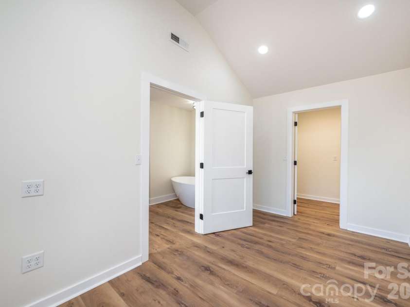 1721 Songbird Court, Lenoir, NC 28645.  MLS# CAR4287152, YatesRealty ID 2063. 