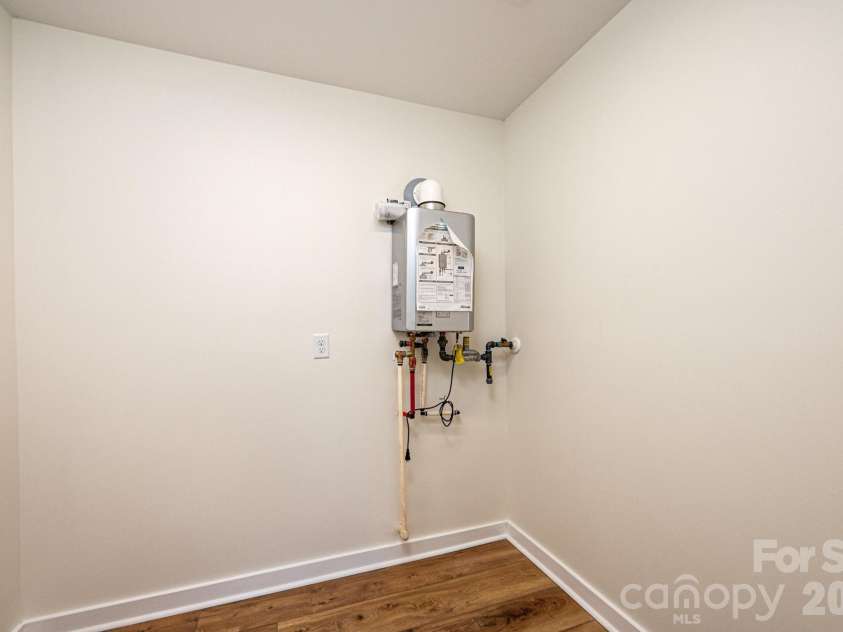 1721 Songbird Court, Lenoir, NC 28645.  MLS# CAR4287152, YatesRealty ID 2063. 