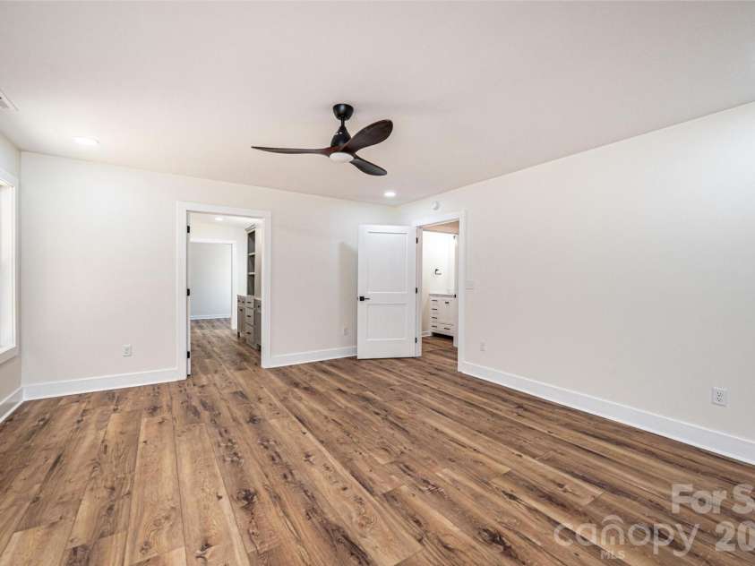 1721 Songbird Court, Lenoir, NC 28645.  MLS# CAR4287152, YatesRealty ID 2063. 