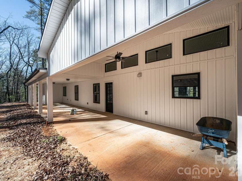1721 Songbird Court, Lenoir, NC 28645.  MLS# CAR4287152, YatesRealty ID 2063. 
