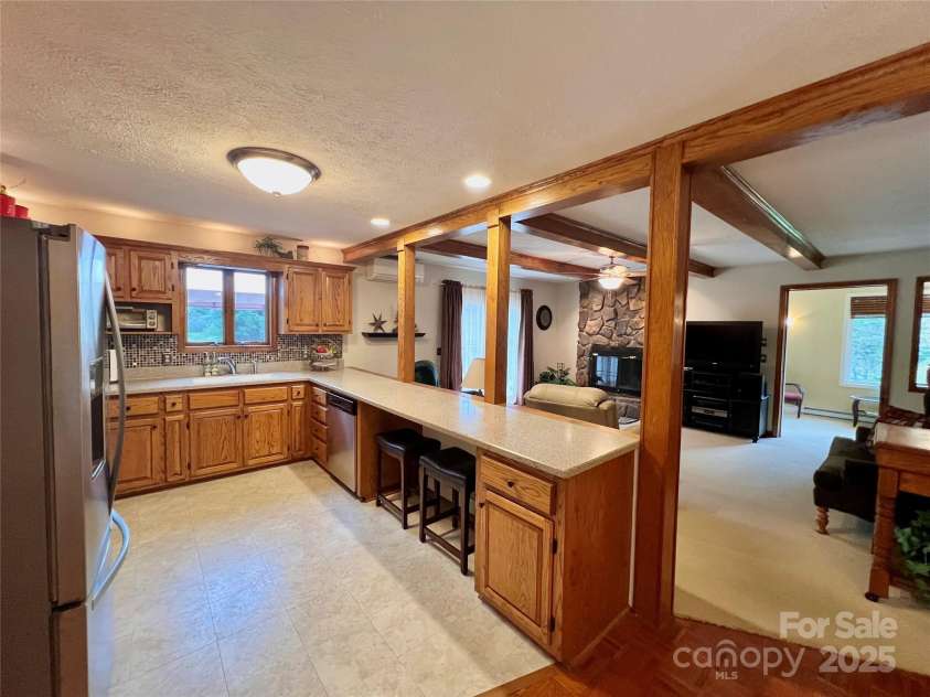 567 Daniel Daughters Drive, West Jefferson, NC 28694.  MLS# CAR4308921, YatesRealty ID 2063. 