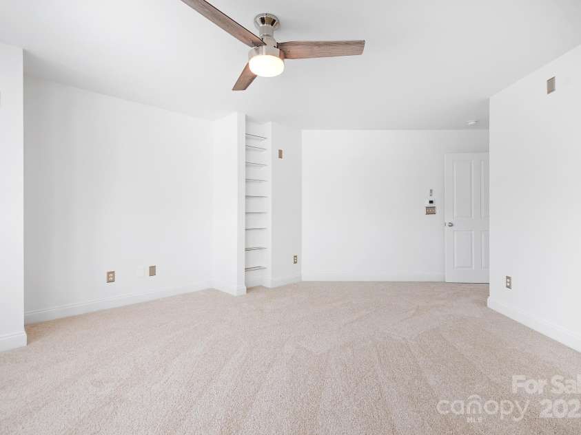 14923 Almondell Drive, Huntersville, NC 28078.  MLS# CAR4264499, YatesRealty ID 20630. Bonus room large enough for a second family room, game room, office or playroom.