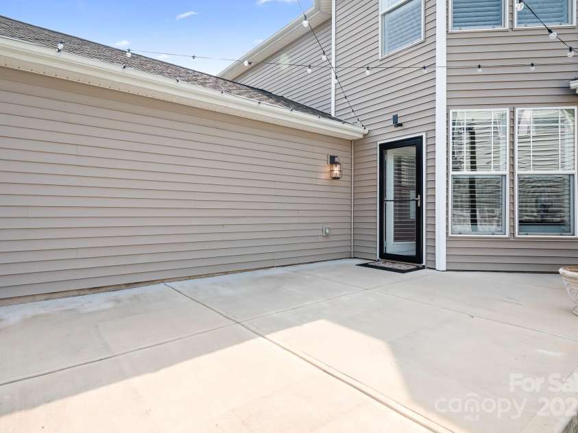 14923 Almondell Drive, Huntersville, NC 28078.  MLS# CAR4264499, YatesRealty ID 20630. Plenty of room for outdoor entertaining!