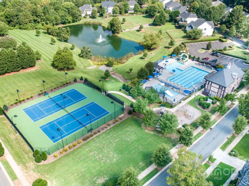 14923 Almondell Drive, Huntersville, NC 28078.  MLS# CAR4264499, YatesRealty ID 20630. Resort style amenities include tennis/ pickleball courts, family swimming pool and clubhouse.