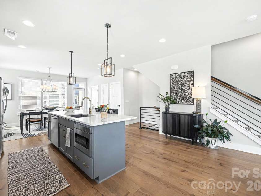 2032 Bryant Park Drive, Charlotte, NC 28208.  MLS# CAR4371419, YatesRealty ID 20630. 