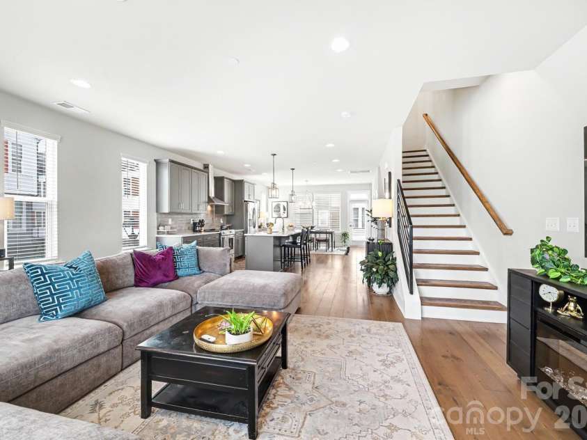 2032 Bryant Park Drive, Charlotte, NC 28208.  MLS# CAR4371419, YatesRealty ID 20630. 