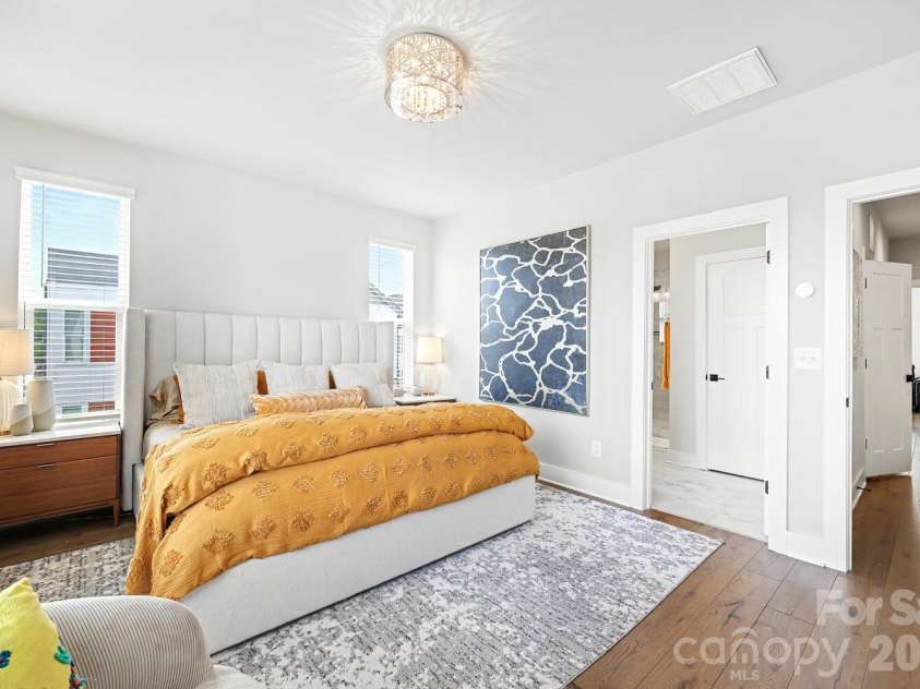 2032 Bryant Park Drive, Charlotte, NC 28208.  MLS# CAR4371419, YatesRealty ID 20630. 