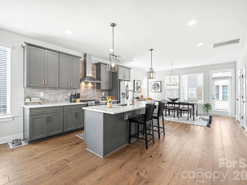 2032 Bryant Park Drive, Charlotte, NC 28208.  MLS# CAR4371419, YatesRealty ID 20630. 