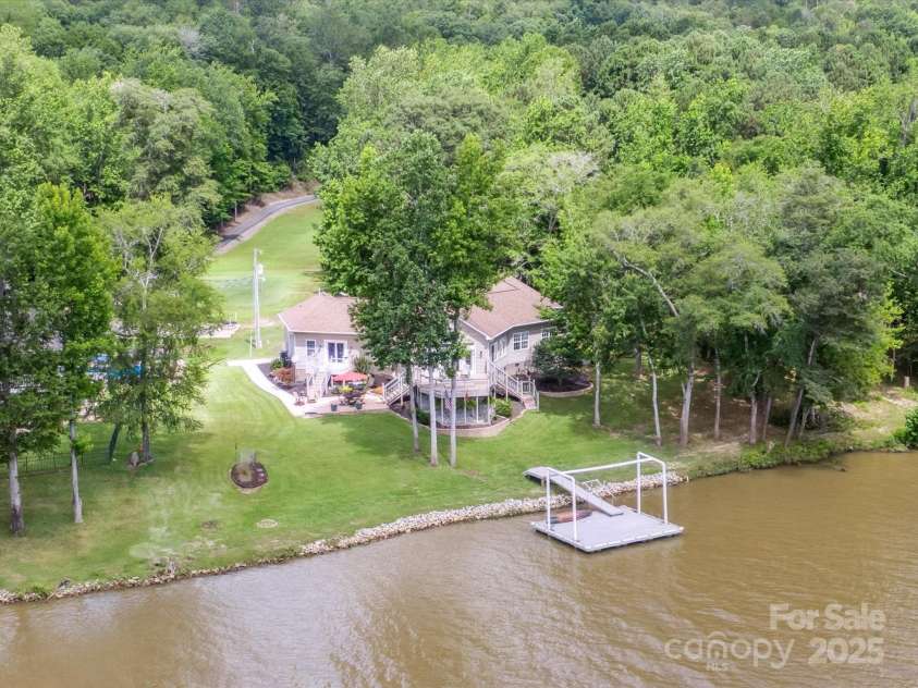 887 Living Waters Drive, Great Falls, SC 29055.  MLS# CAR4272910, YatesRealty ID 20631. 