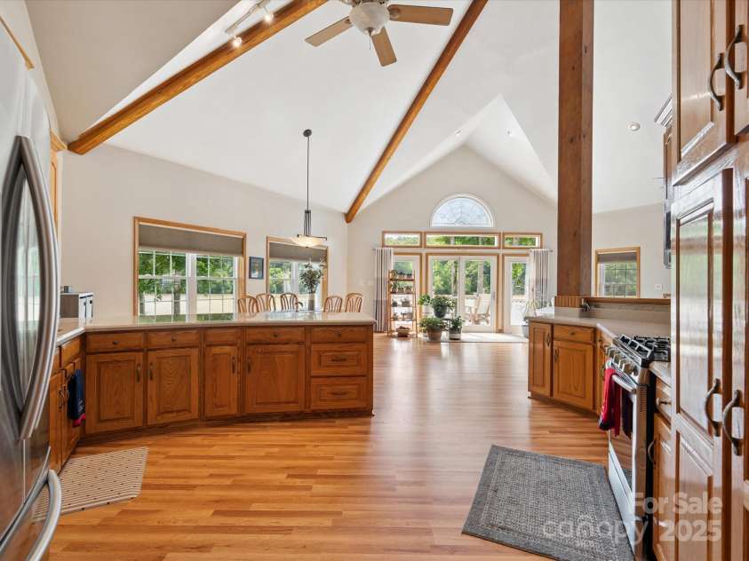 887 Living Waters Drive, Great Falls, SC 29055.  MLS# CAR4272910, YatesRealty ID 20631. 