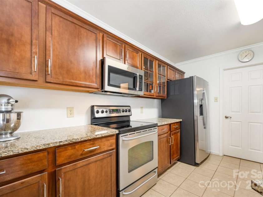 4068 Sherri Lane, Fort Mill, SC 29715.  MLS# CAR4271860, YatesRealty ID 20632. 