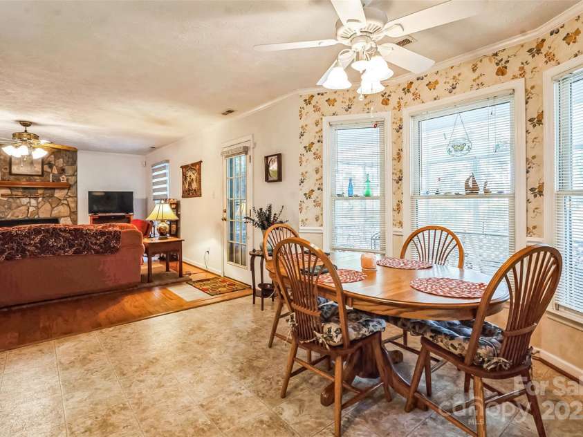 815 La Quinta Lane, Hope Mills, NC 28348.  MLS# CAR4271903, YatesRealty ID 20633. 