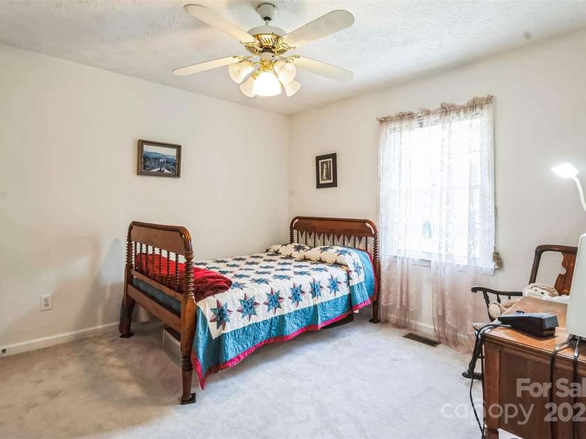 815 La Quinta Lane, Hope Mills, NC 28348.  MLS# CAR4271903, YatesRealty ID 20633. 