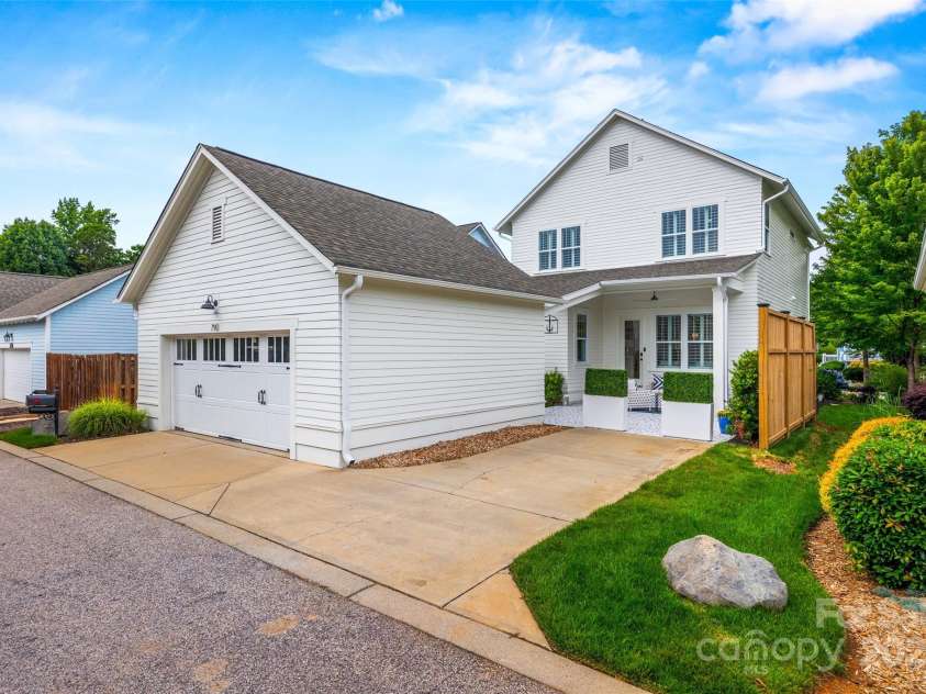 790 Herrons Ferry Road, Rock Hill, SC 29730.  MLS# CAR4265468, YatesRealty ID 20634. 