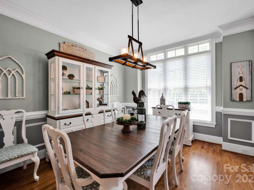117 Lake Hills Drive, Mooresville, NC 28117.  MLS# CAR4259599, YatesRealty ID 20635. 