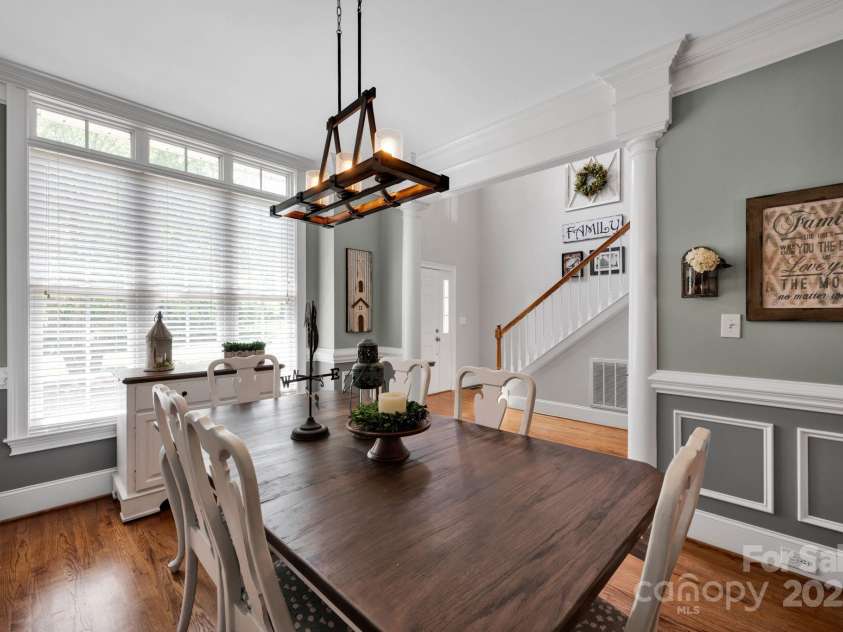 117 Lake Hills Drive, Mooresville, NC 28117.  MLS# CAR4259599, YatesRealty ID 20635. 