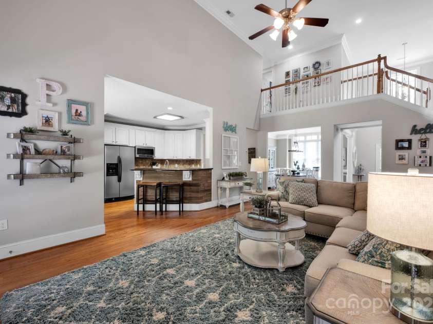 117 Lake Hills Drive, Mooresville, NC 28117.  MLS# CAR4259599, YatesRealty ID 20635. 