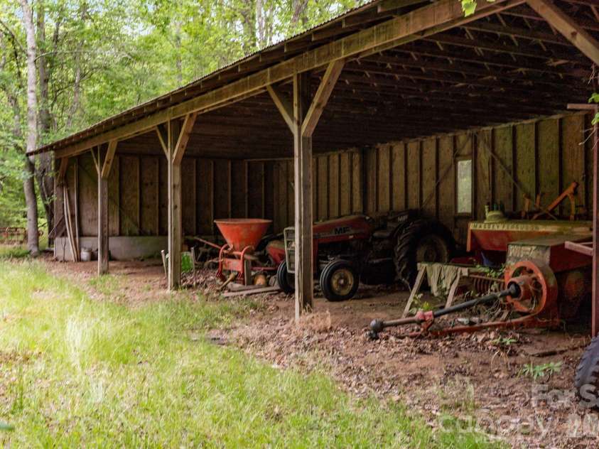 415 Reel Hollow Road, Marion, NC 28752.  MLS# CAR4380297, YatesRealty ID 20635. Barn/Storage