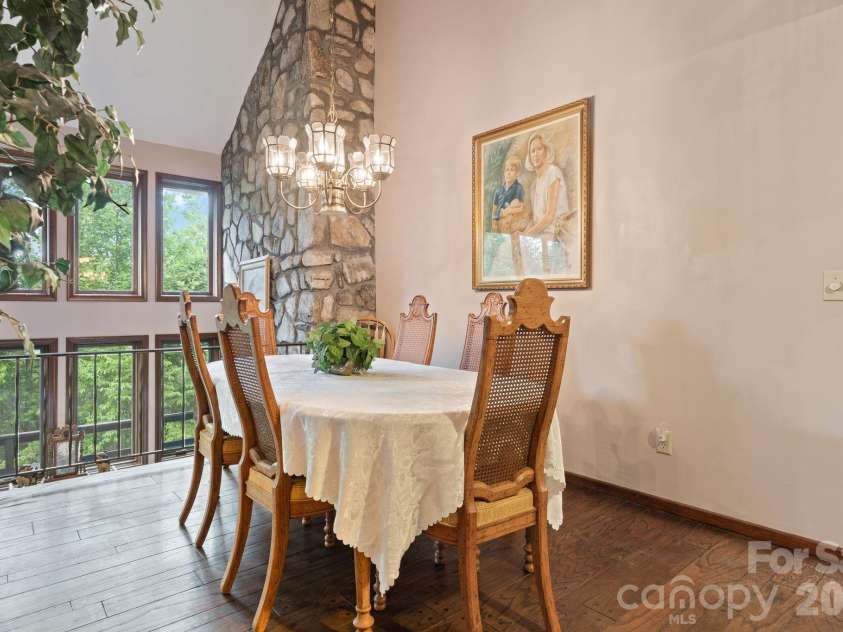 415 Reel Hollow Road, Marion, NC 28752.  MLS# CAR4380297, YatesRealty ID 20635. Formal Dining