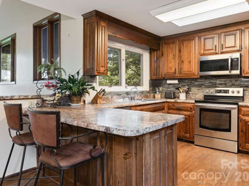 415 Reel Hollow Road, Marion, NC 28752.  MLS# CAR4380297, YatesRealty ID 20635. Kitchen