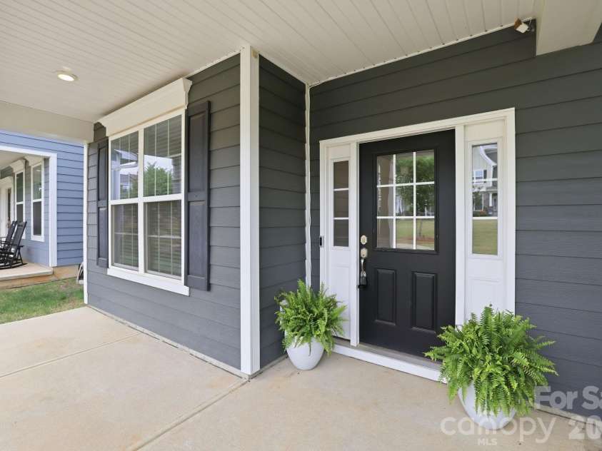 8123 Cornhill Avenue, Charlotte, NC 28277.  MLS# CAR4379608, YatesRealty ID 20636. 