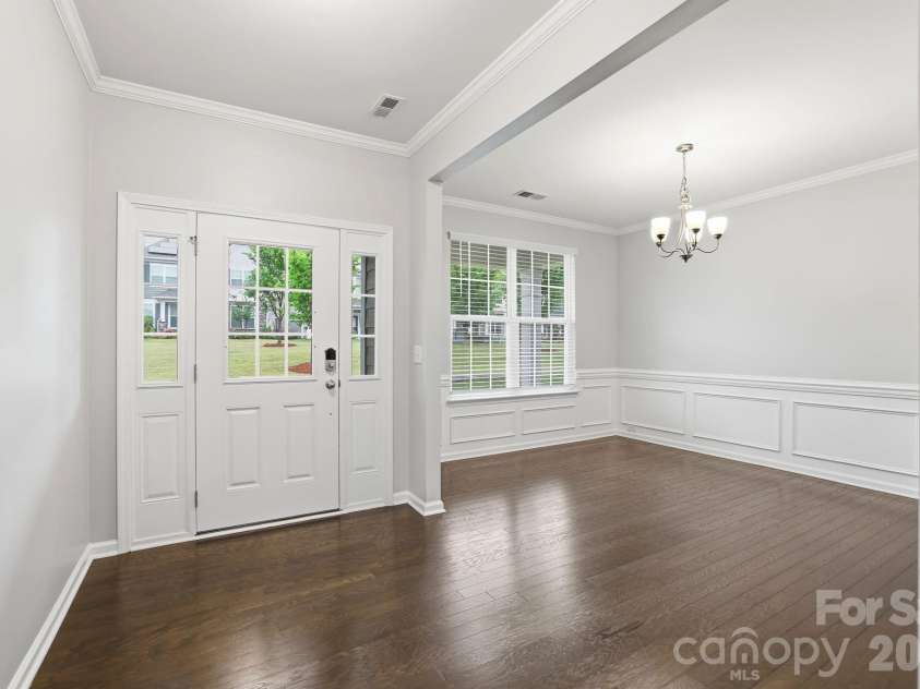 8123 Cornhill Avenue, Charlotte, NC 28277.  MLS# CAR4379608, YatesRealty ID 20636. 