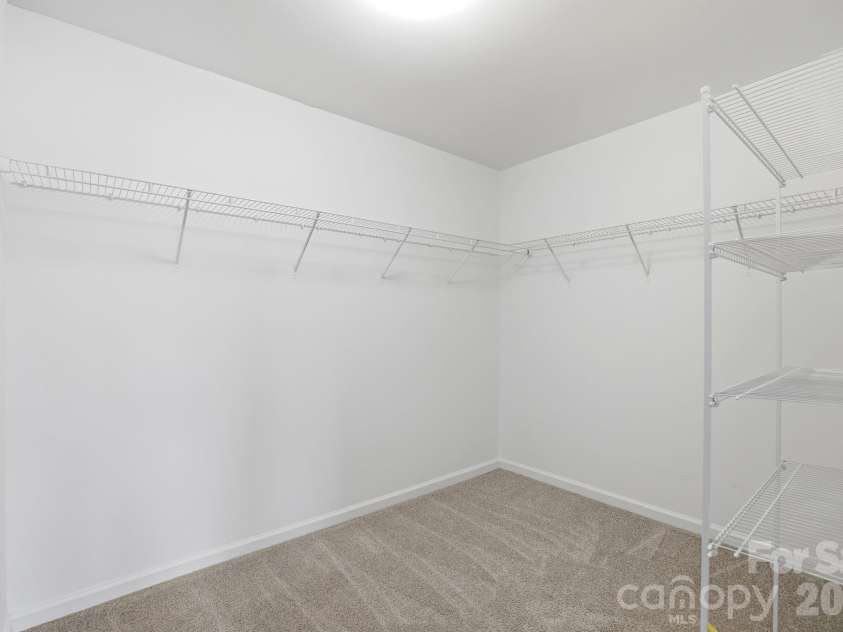 8123 Cornhill Avenue, Charlotte, NC 28277.  MLS# CAR4379608, YatesRealty ID 20636. 