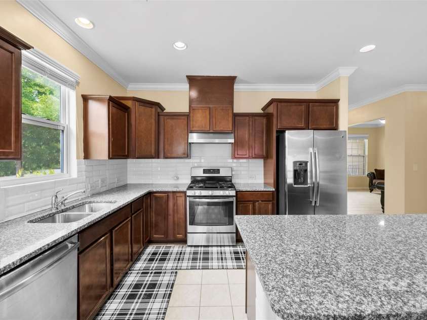 700 Wood Lily Drive, Belmont, NC 28012.  MLS# CAR4379824, YatesRealty ID 20637. 