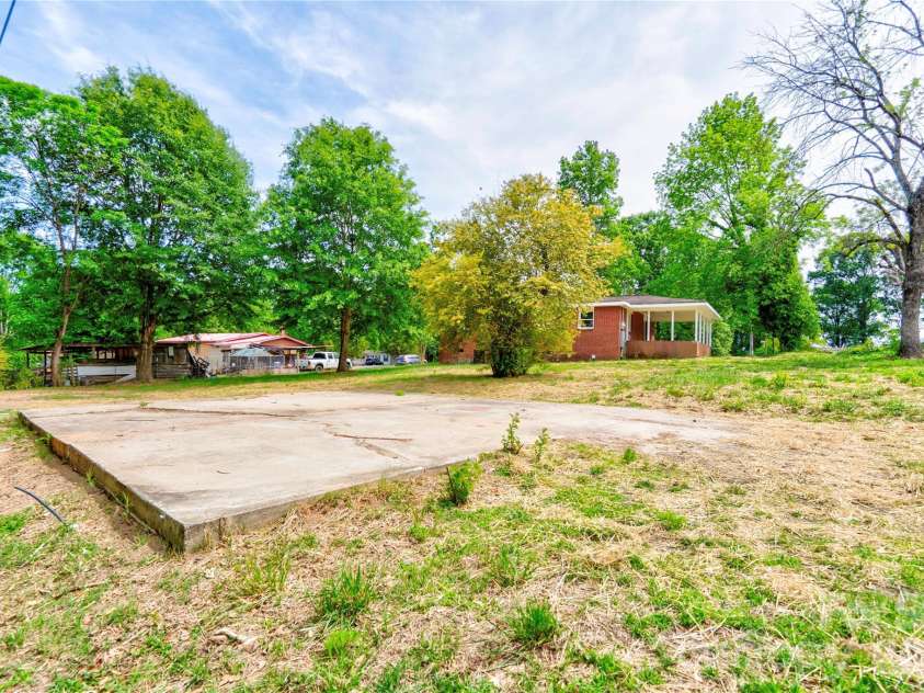 153 Greene Road, Forest City, NC 28043.  MLS# CAR4378387, YatesRealty ID 20639. 
