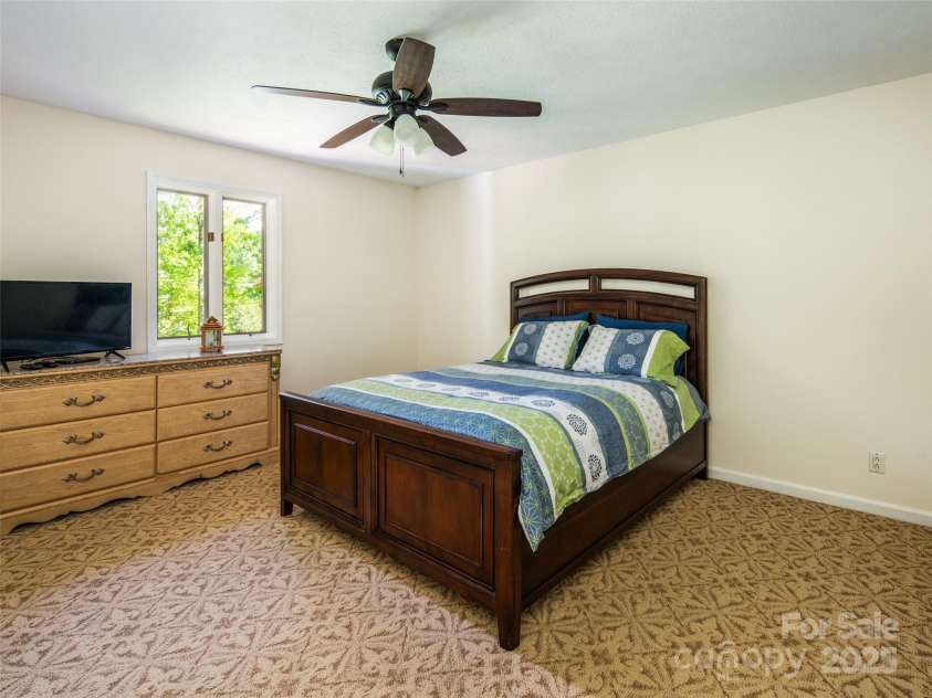 363 Rickel Drive, Hendersonville, NC 28739.  MLS# CAR4257305, YatesRealty ID 20639. 