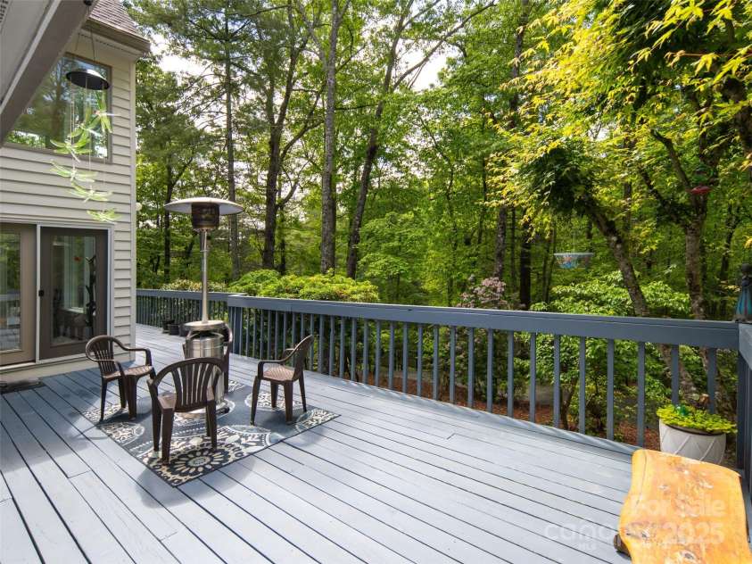 363 Rickel Drive, Hendersonville, NC 28739.  MLS# CAR4257305, YatesRealty ID 20639. Main Level Deck