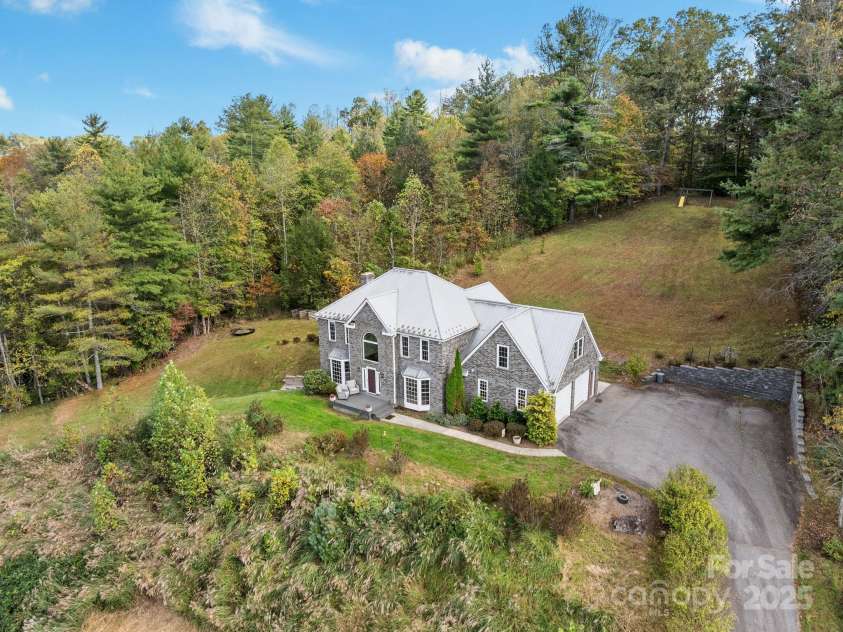 235 Petersburg View Drive, Marshall, NC 28753.  MLS# CAR4308735, YatesRealty ID 2064. 