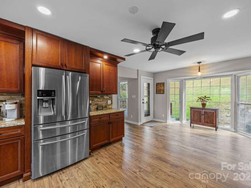 235 Petersburg View Drive, Marshall, NC 28753.  MLS# CAR4308735, YatesRealty ID 2064. 