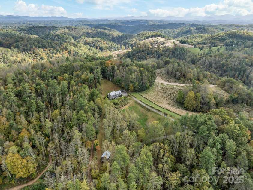 235 Petersburg View Drive, Marshall, NC 28753.  MLS# CAR4308735, YatesRealty ID 2064. 