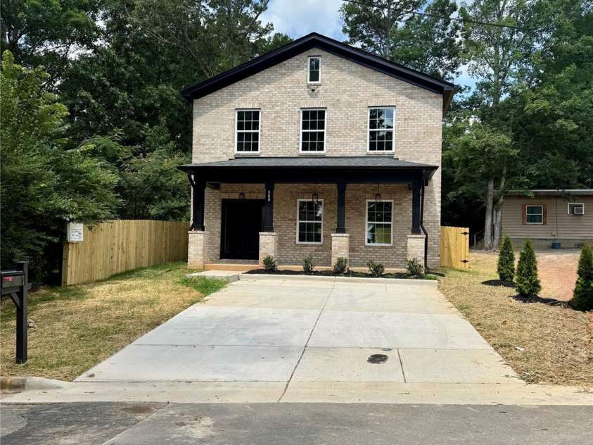 588 Washington Lane, Albemarle, NC 28001.  MLS# CAR4232360, YatesRealty ID 2064. 