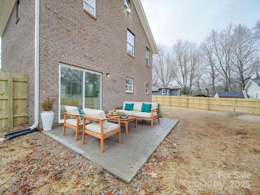 588 Washington Lane, Albemarle, NC 28001.  MLS# CAR4232360, YatesRealty ID 2064. Photo Representation