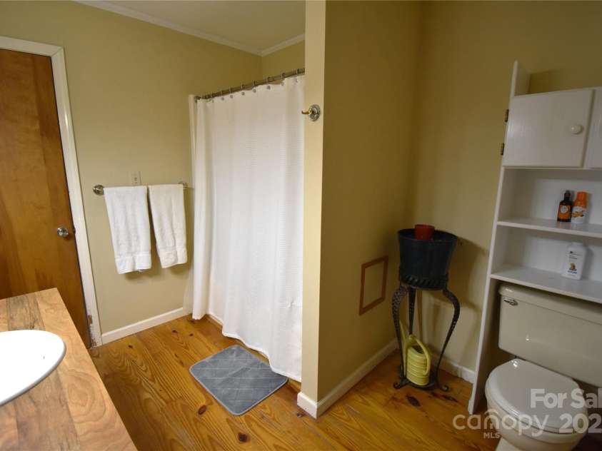 5769 Birch Street, Conover, NC 28613.  MLS# CAR4245697, YatesRealty ID 20640. 