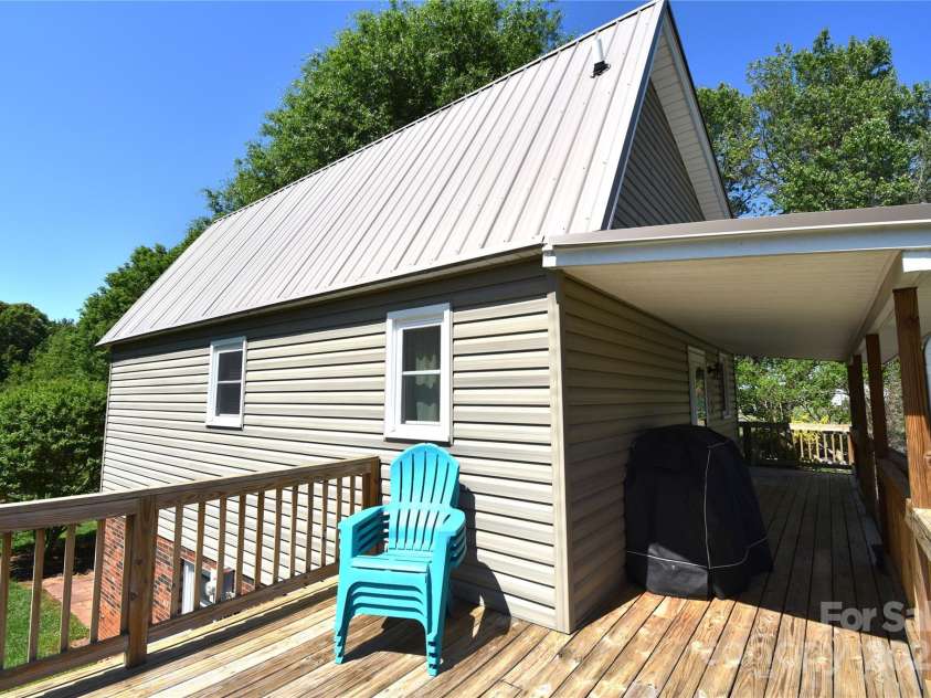 5769 Birch Street, Conover, NC 28613.  MLS# CAR4245697, YatesRealty ID 20640. 