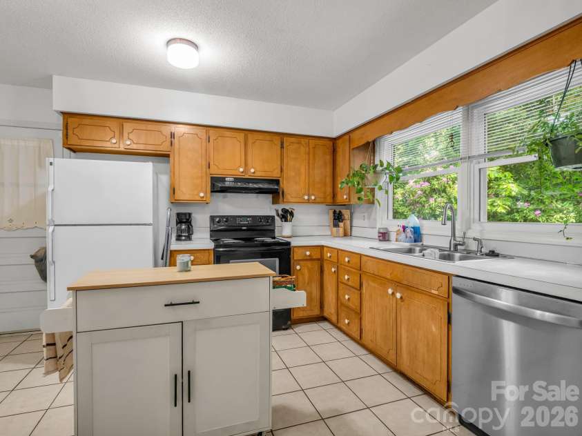 244 Windover Drive, Forest City, NC 28043.  MLS# CAR4379039, YatesRealty ID 20641. 