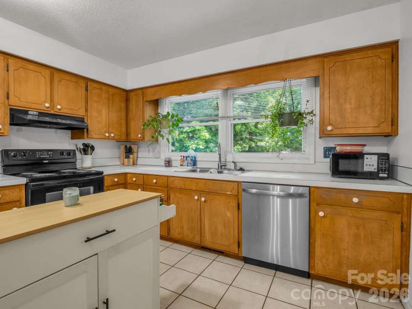 244 Windover Drive, Forest City, NC 28043.  MLS# CAR4379039, YatesRealty ID 20641. 