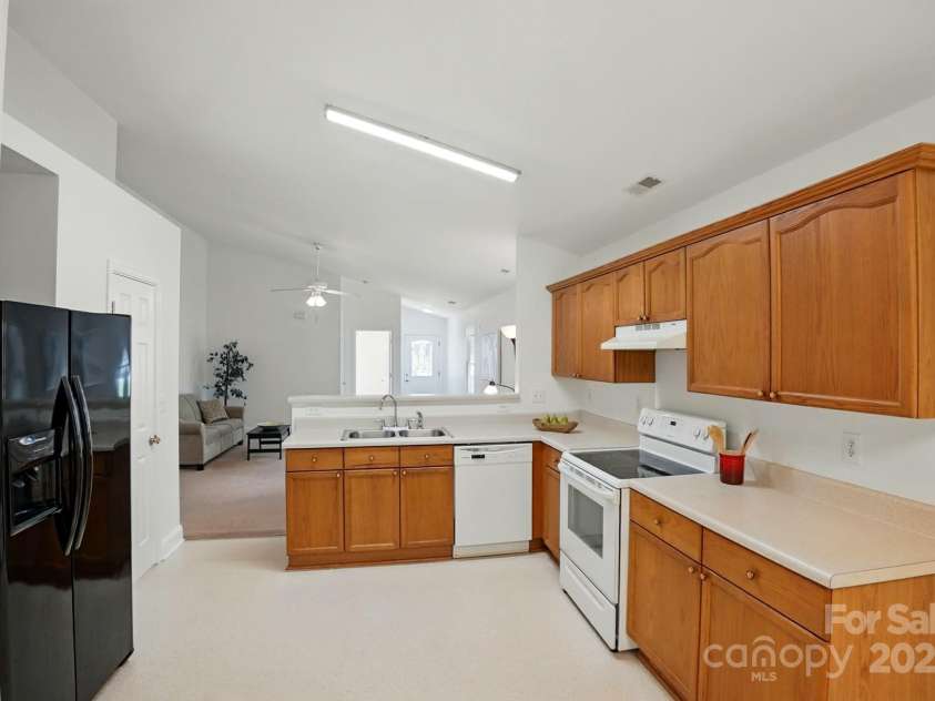 611 Annalinde Lane, Rock Hill, SC 29732.  MLS# CAR4268837, YatesRealty ID 20641. 